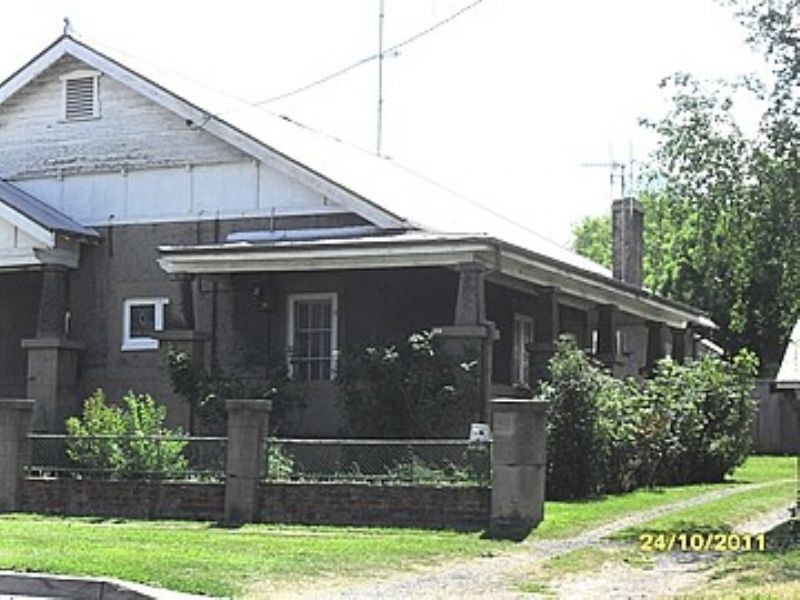 67 – 69 Seymour Street, Bathurst NSW 2795