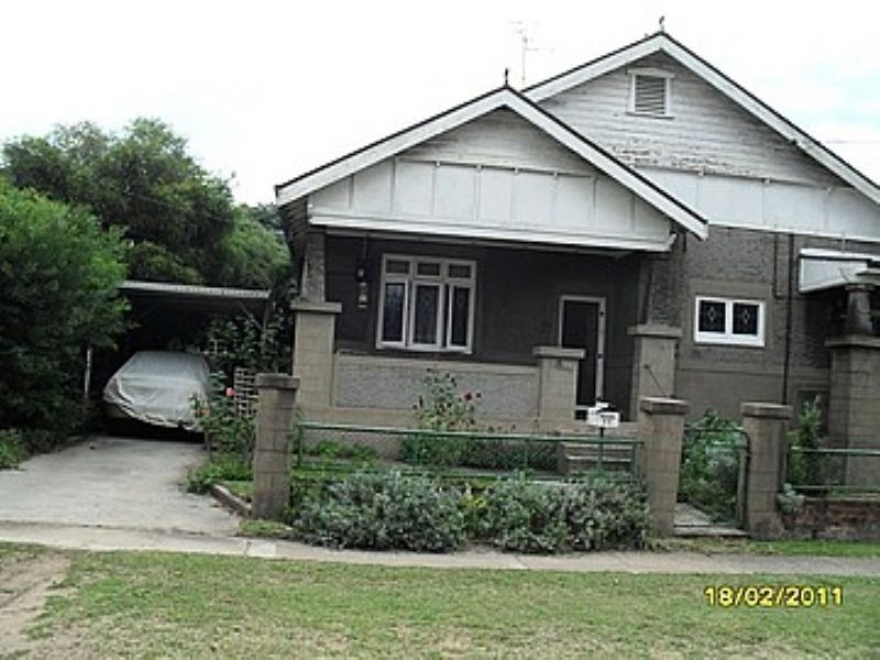 67 – 69 Seymour Street, Bathurst NSW 2795