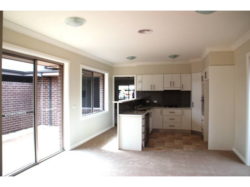 9/190 Gilmour Street, Bathurst NSW 2795