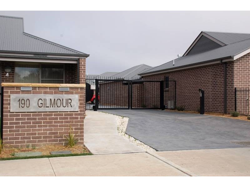 9/190 Gilmour Street, Bathurst NSW 2795