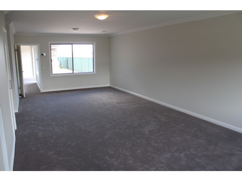 11/190 Gilmour Street, Bathurst NSW 2795