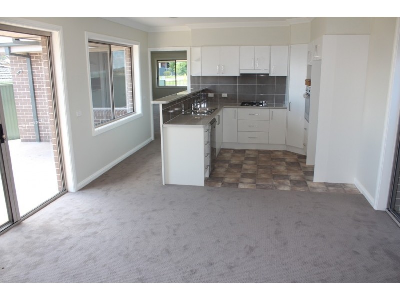 11/190 Gilmour Street, Bathurst NSW 2795
