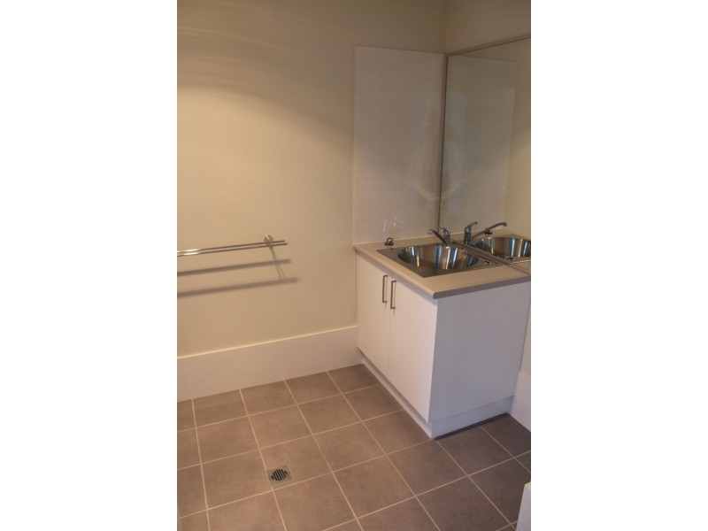 11/190 Gilmour Street, Bathurst NSW 2795