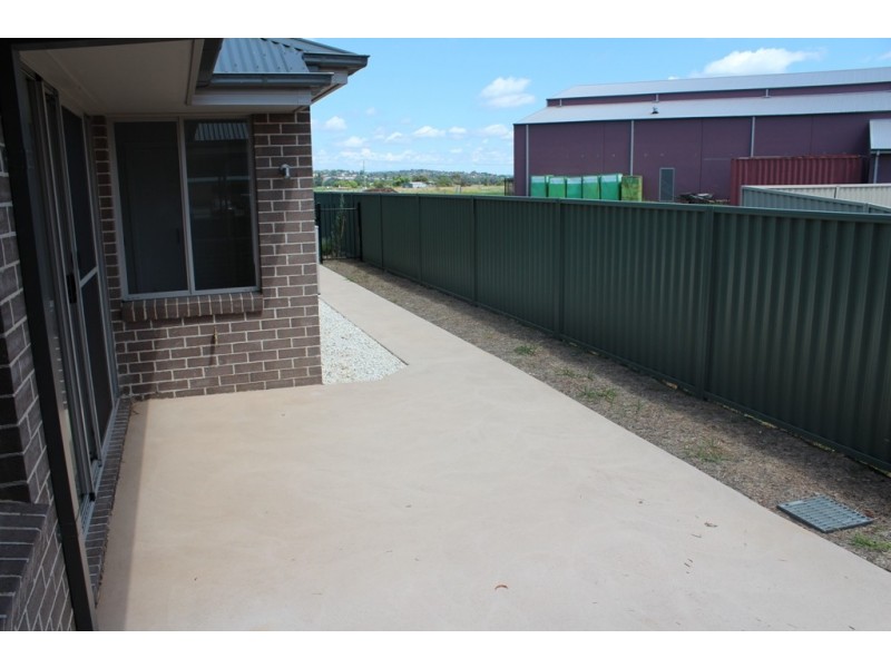 11/190 Gilmour Street, Bathurst NSW 2795