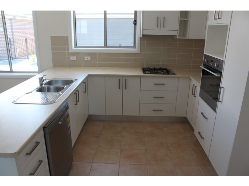 12/190 Gilmour Street, Bathurst NSW 2795