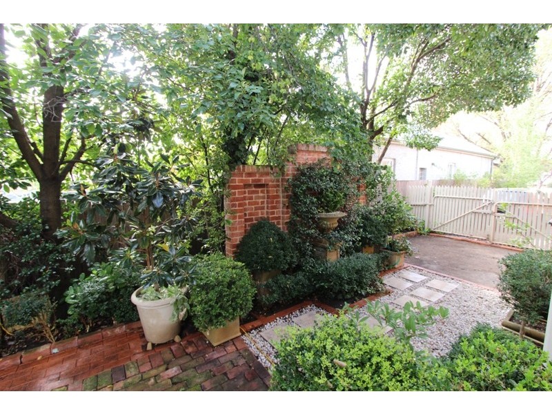227 Bentinck Street, Bathurst NSW 2795
