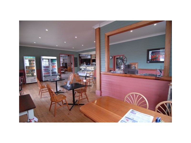 2A Piper, Bathurst NSW 2795