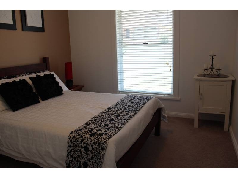 50 Ilumba Way, Bathurst NSW 2795