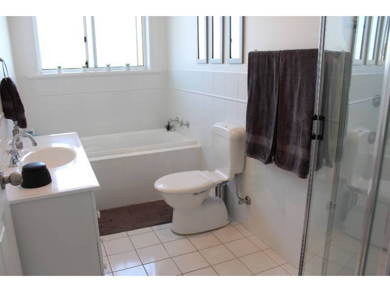 50 Ilumba Way, Bathurst NSW 2795