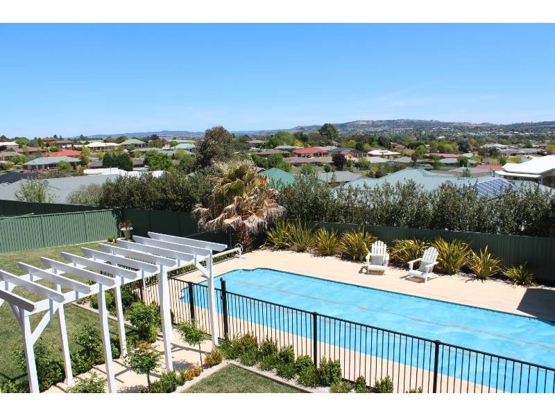 50 Ilumba Way, Bathurst NSW 2795