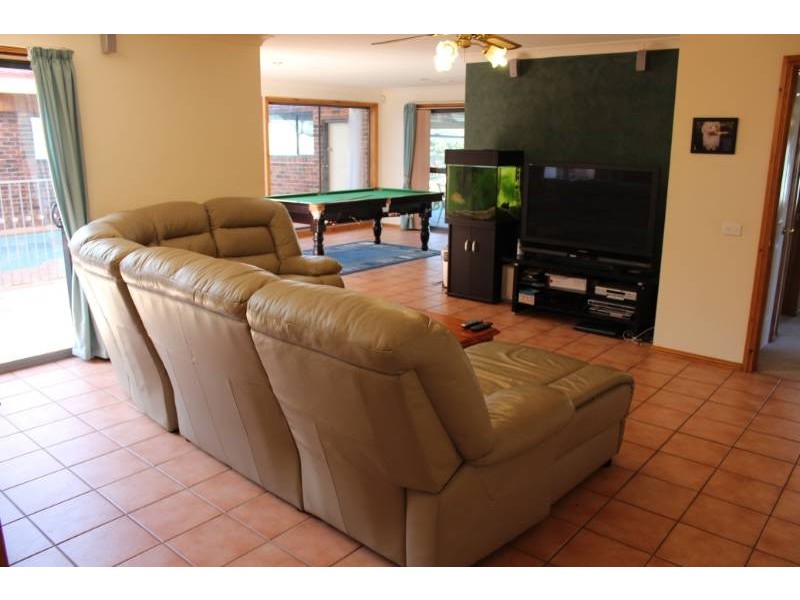 4 Lavis Place, Raglan NSW 2795