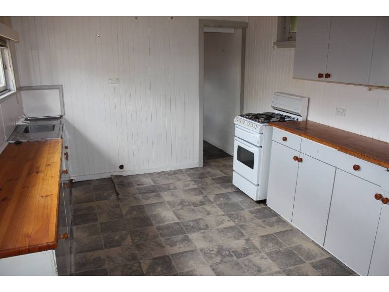 14 Busby Street, Bathurst NSW 2795