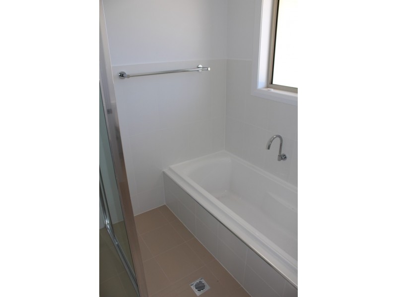 25 Westbourne Drive, Bathurst NSW 2795