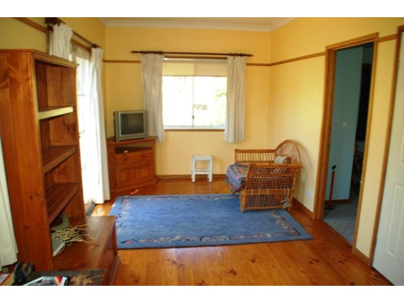 1 Wallaroi Close, Bathurst NSW 2795