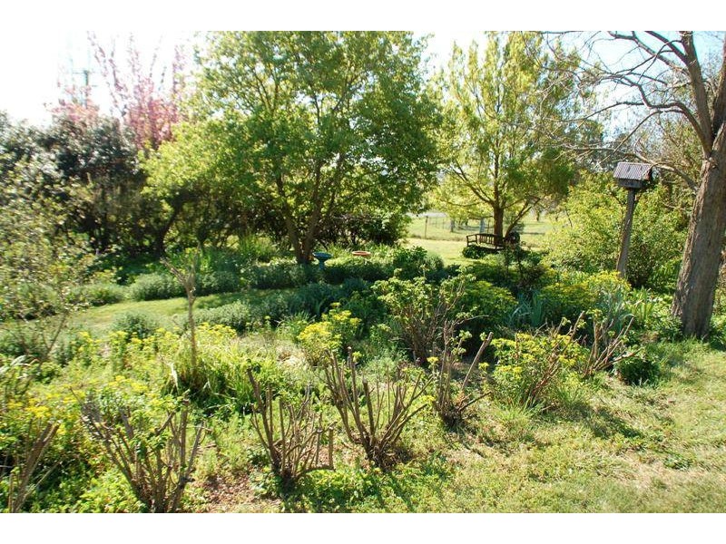 1 Wallaroi Close, Bathurst NSW 2795