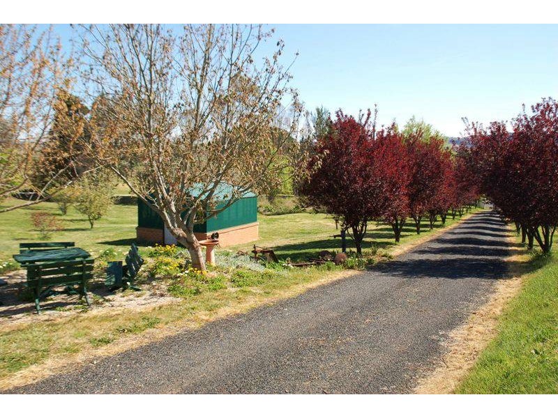 1 Wallaroi Close, Bathurst NSW 2795