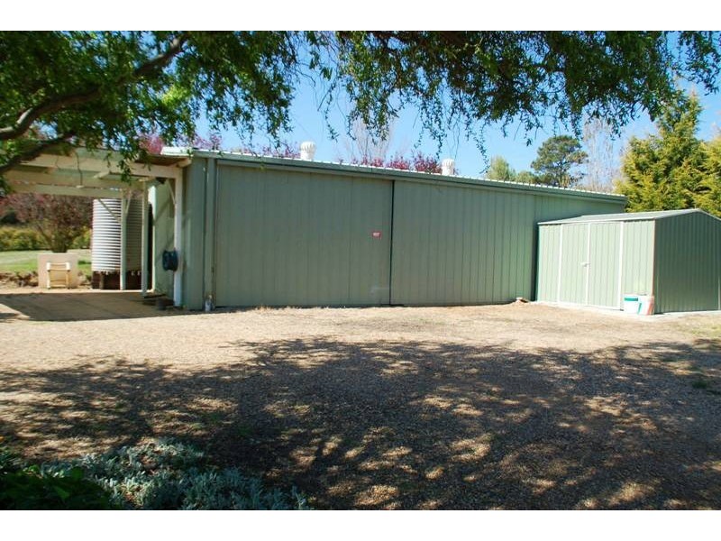 1 Wallaroi Close, Bathurst NSW 2795