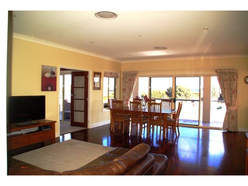 71 Blue Ridge Drive, Bathurst NSW 2795