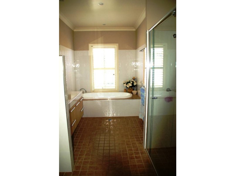 71 Blue Ridge Drive, Bathurst NSW 2795