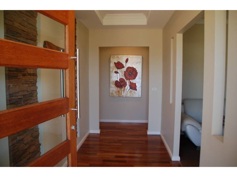 84 Hughes Street, Bathurst NSW 2795