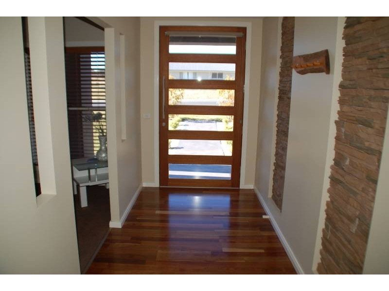 84 Hughes Street, Bathurst NSW 2795