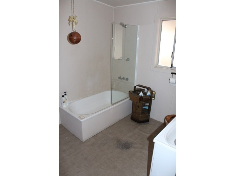 140 Stewart Street, Bathurst NSW 2795