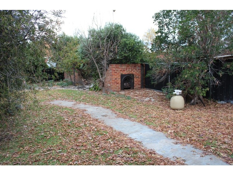 140 Stewart Street, Bathurst NSW 2795