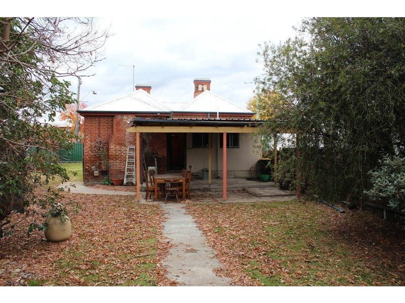 140 Stewart Street, Bathurst NSW 2795