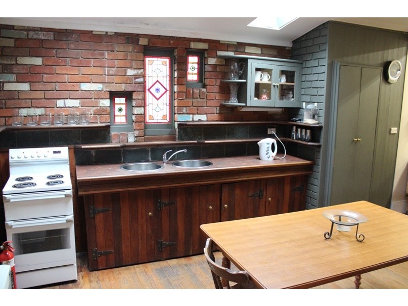 283 Russell Street, Bathurst NSW 2795