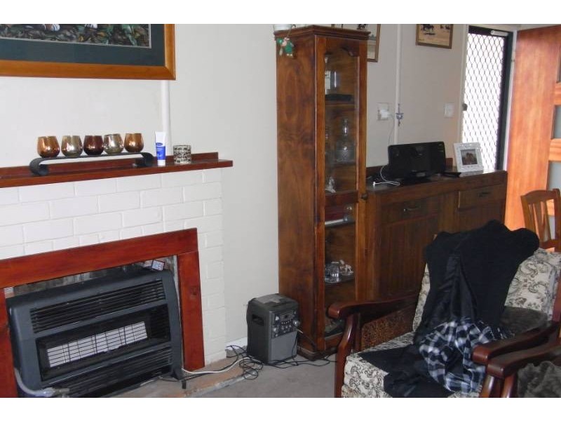 15 Henderson Street, Bathurst NSW 2795
