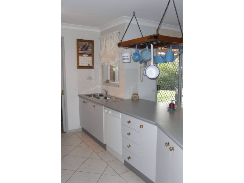 6 Hastings Place, Bathurst NSW 2795