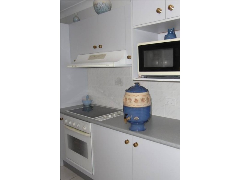 6 Hastings Place, Bathurst NSW 2795