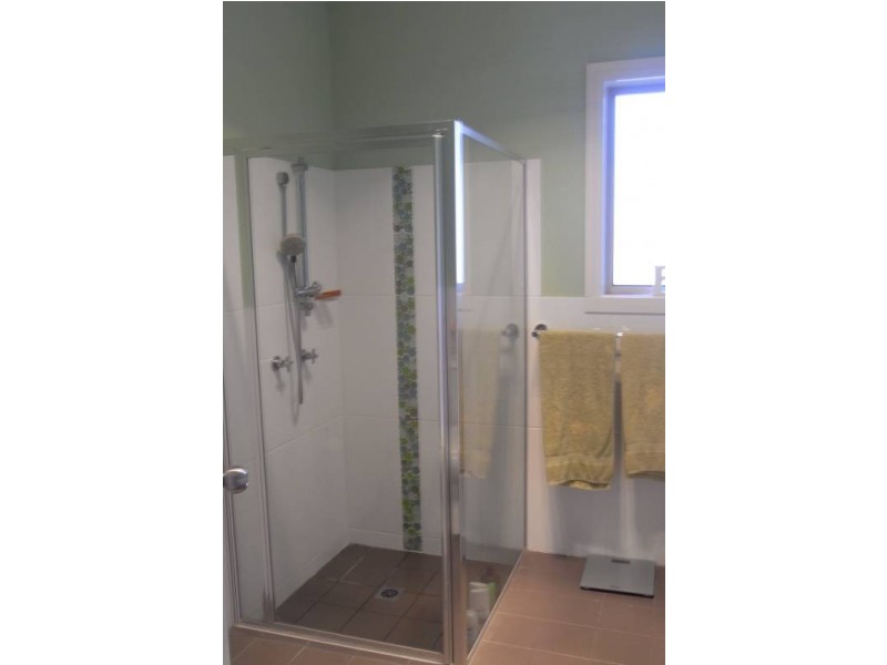 16 Robindale Court, Bathurst NSW 2795