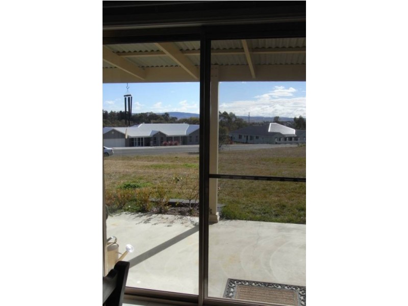 16 Robindale Court, Bathurst NSW 2795