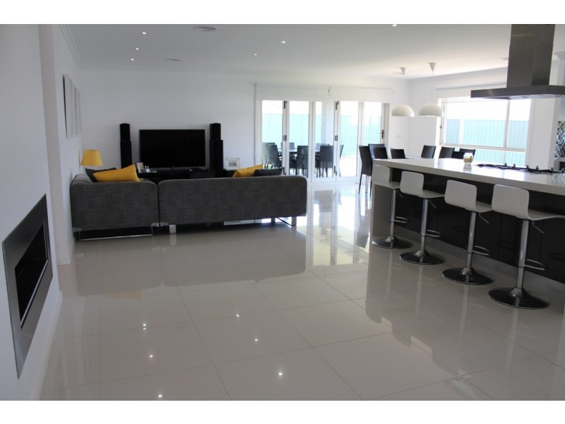 78 Freeman Circuit, Bathurst NSW 2795