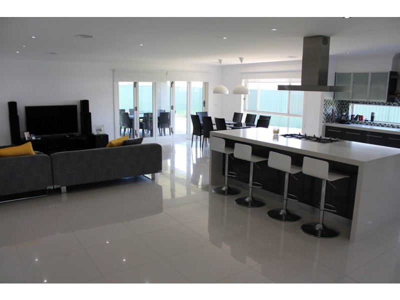 78 Freeman Circuit, Bathurst NSW 2795