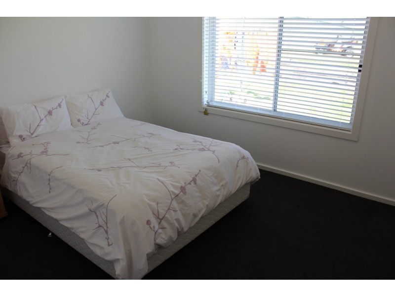 78 Freeman Circuit, Bathurst NSW 2795