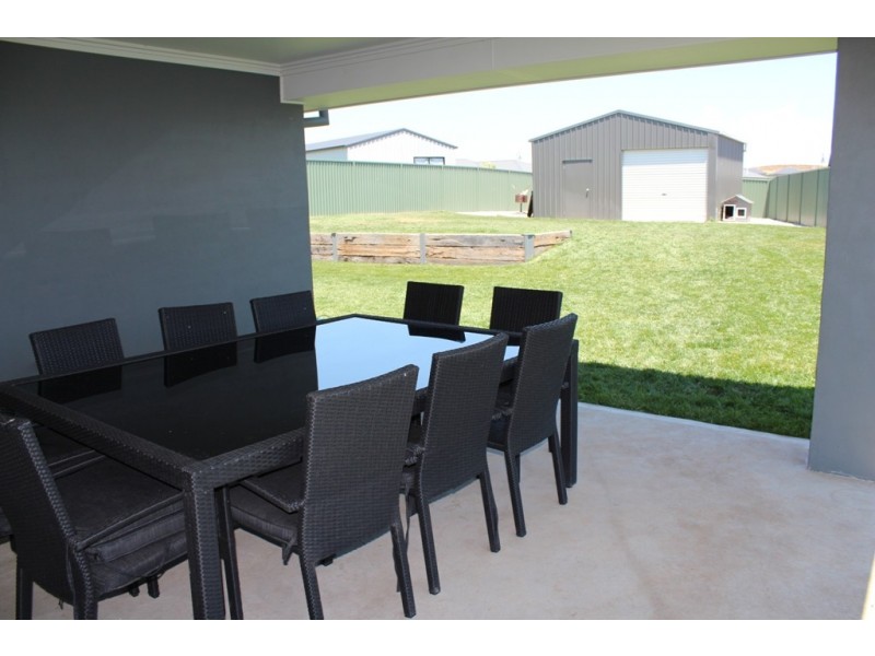 78 Freeman Circuit, Bathurst NSW 2795