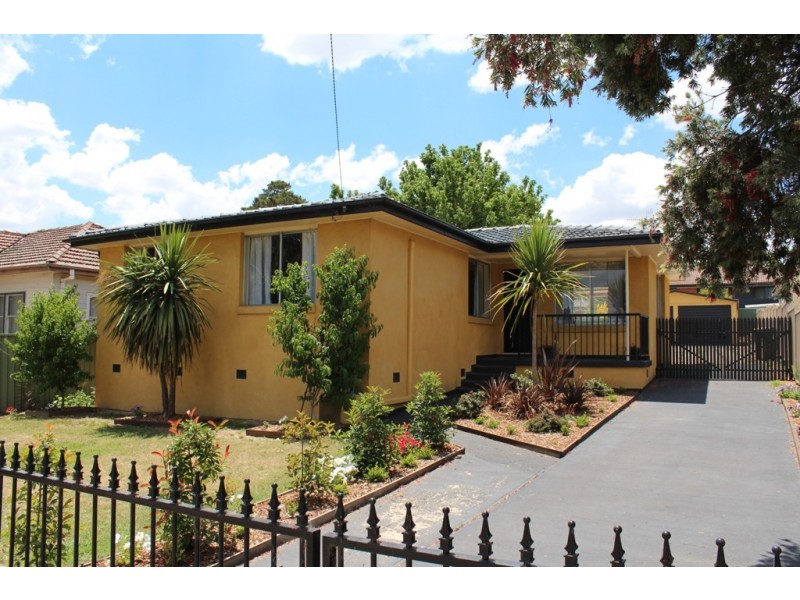 114 Sydney Road, Bathurst NSW 2795