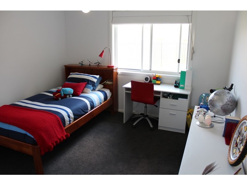 35 Cheviot Drive, Bathurst NSW 2795