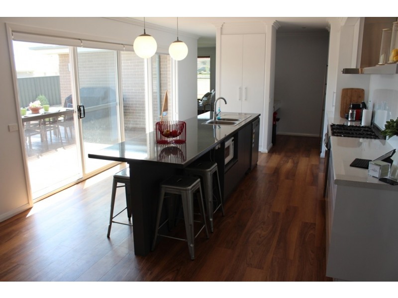 35 Cheviot Drive, Bathurst NSW 2795