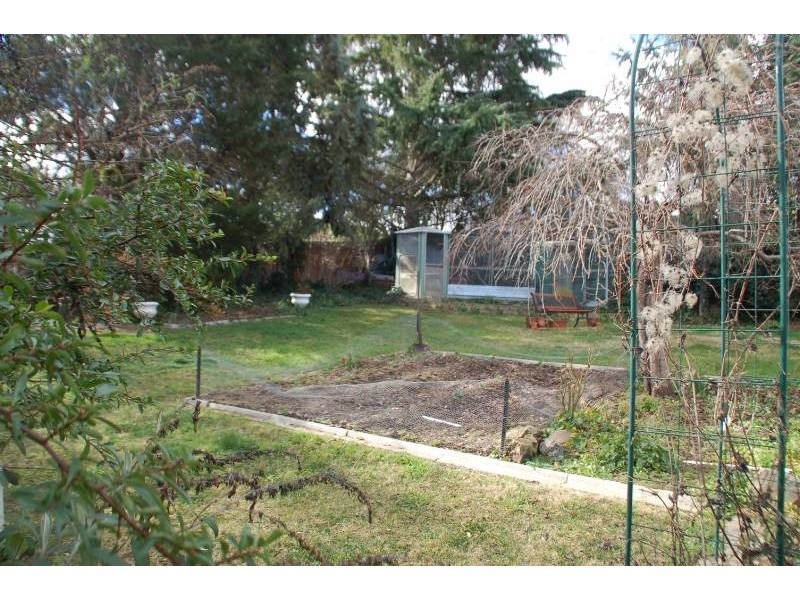 12 Tareena Avenue, Bathurst NSW 2795