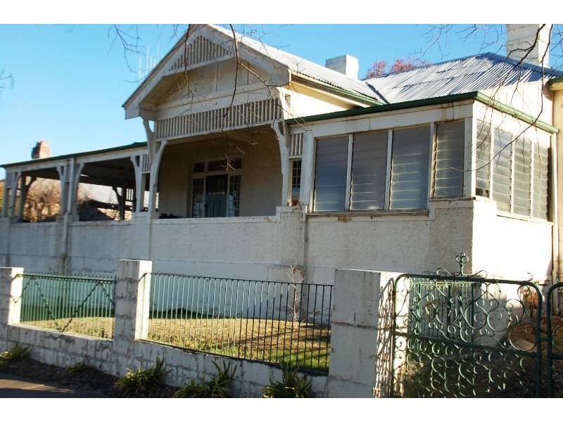 282 Russell Street, Bathurst NSW 2795