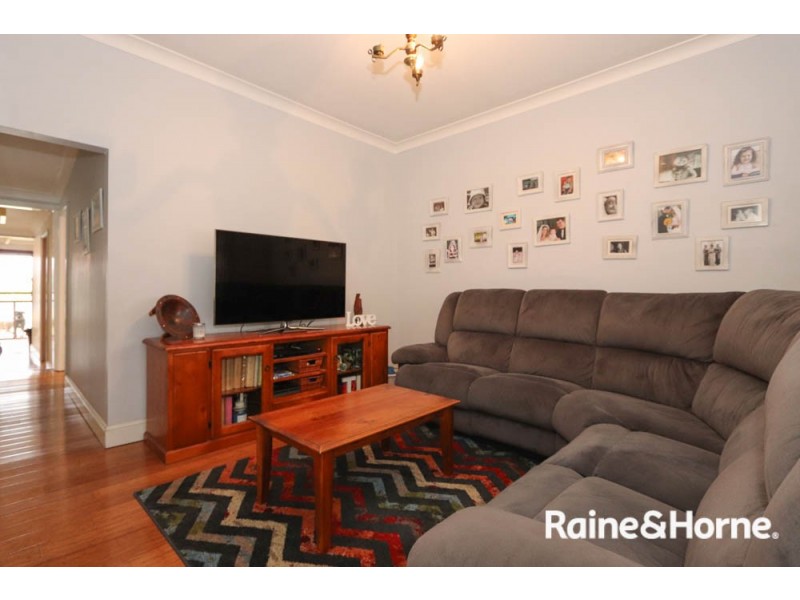 29 Lambert Street, Bathurst NSW 2795