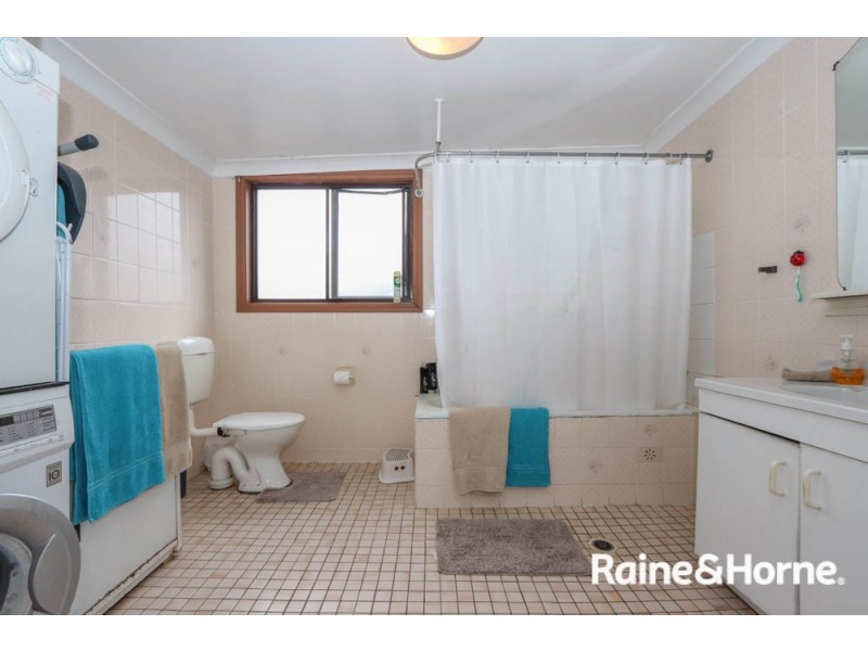 29 Lambert Street, Bathurst NSW 2795