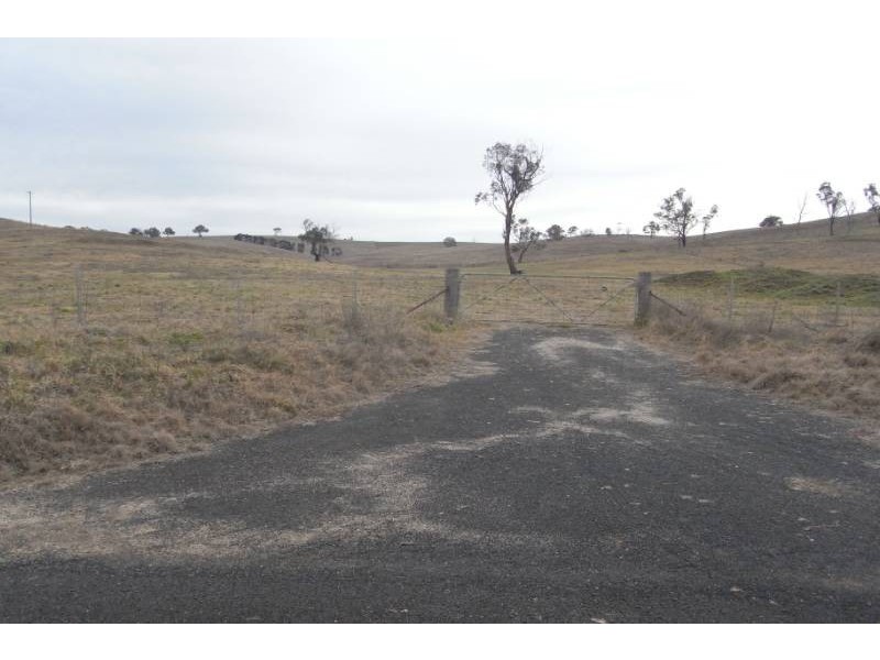 176 St Johns Road, Bathurst NSW 2795