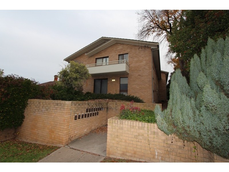 1/214 Keppel Street, Bathurst NSW 2795
