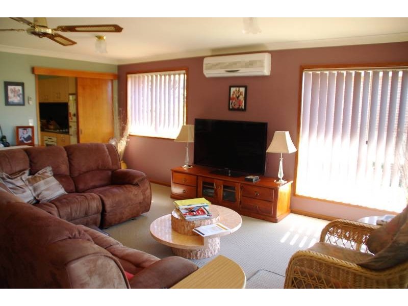 5 Cousins Place, Bathurst NSW 2795