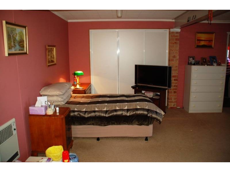 5 Cousins Place, Bathurst NSW 2795