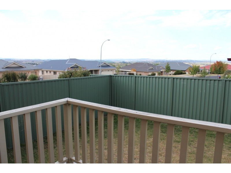 1 Darwin Drive, Bathurst NSW 2795